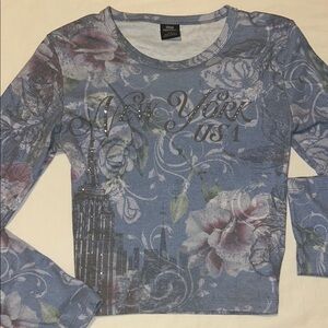 Urban Outfitters New York Graphic Long Sleeve Tee